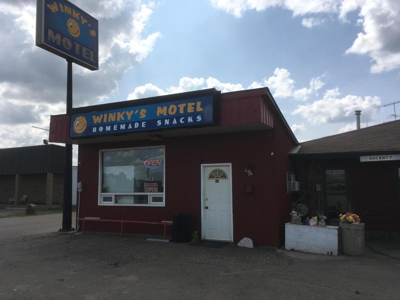 Winkys Motel Estevan Eksteriør billede